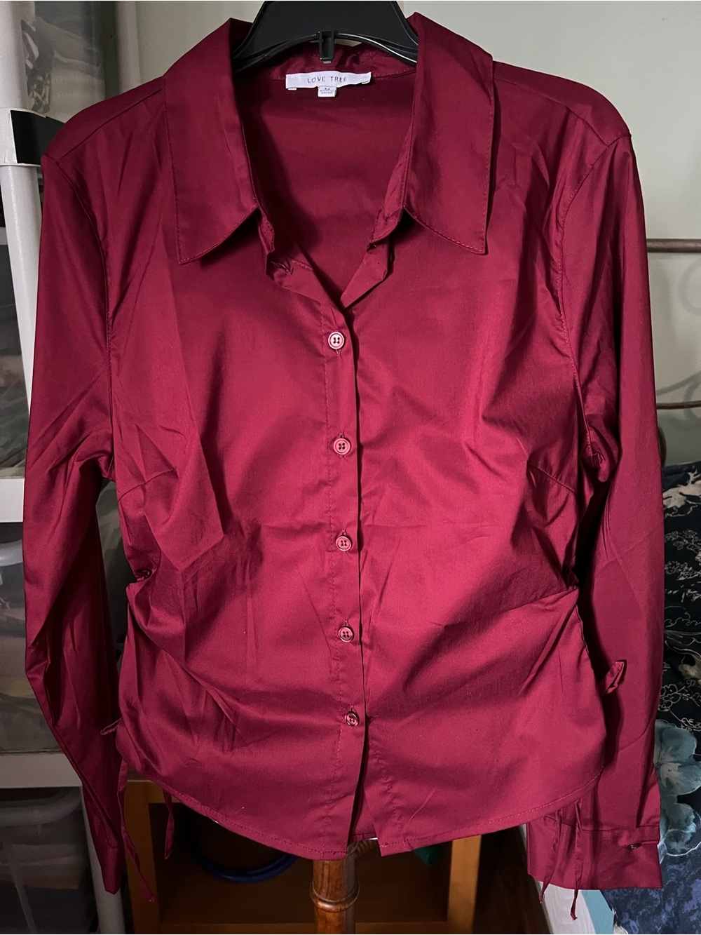 Love Tree Women’s Medium Burgundy Button-Front Long Sleeve Shirt Business Office